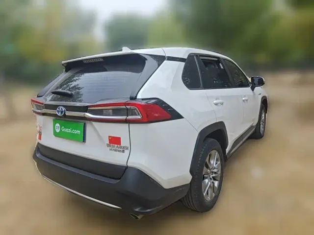 Toyota Wildlander — Фото автомобиля 4