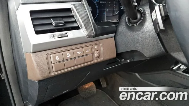 KG_Mobility_Ssangyong Rexton All Rexton Дизель 2.2 4WD — Фото автомобиля 16