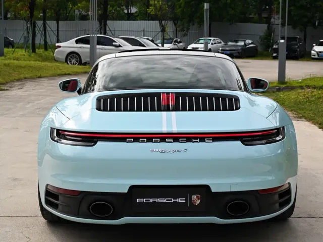 Porsche 911 — Фото автомобиля 3