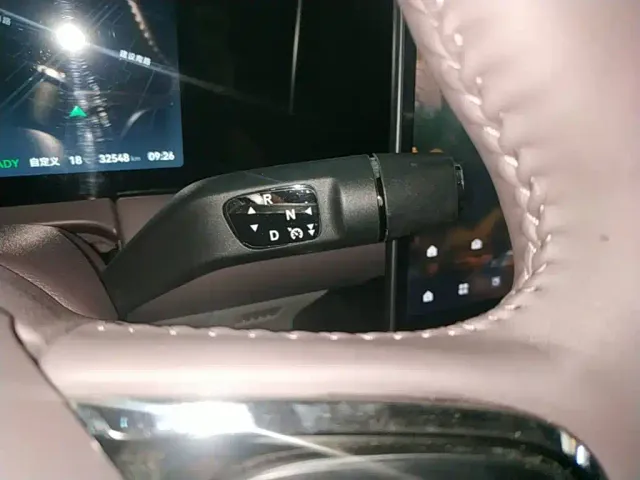 Leapmotor C11 — Фото автомобиля 13