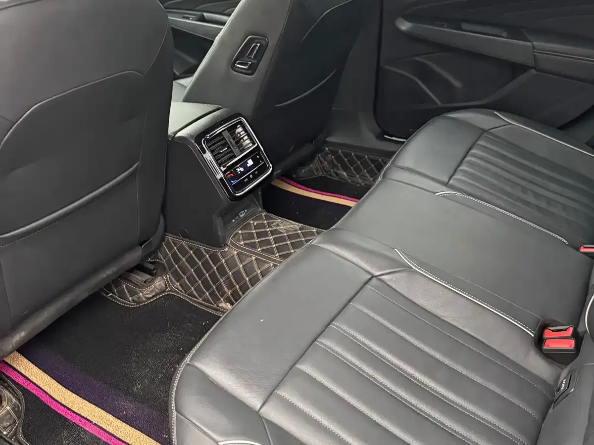 Volkswagen Passat 2023 330TSI Starlight Elite Edition — Фото автомобиля 6