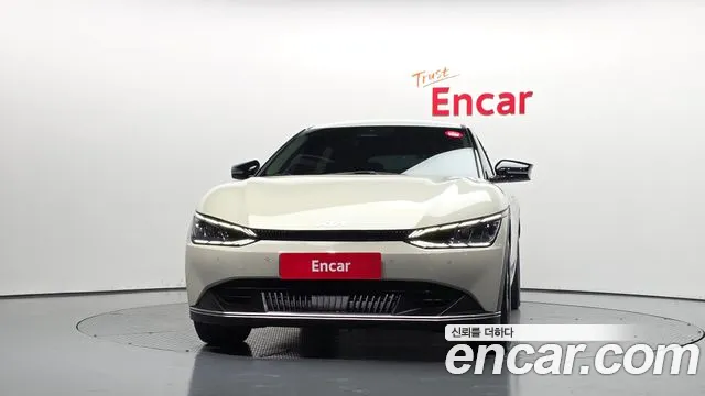 Kia EV6 — Фото автомобиля 3