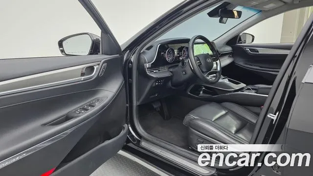 Hyundai Grandeur New — Фото автомобиля 10