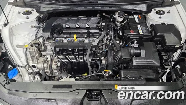 Hyundai Avante CN7 — Фото автомобиля 6