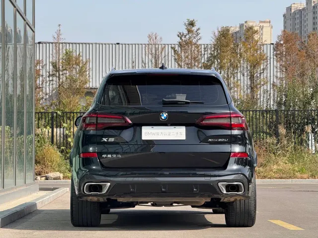 BMW X5 — Фото автомобиля 16