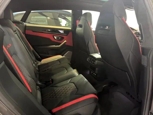 Lamborghini Urus — Фото автомобиля 7