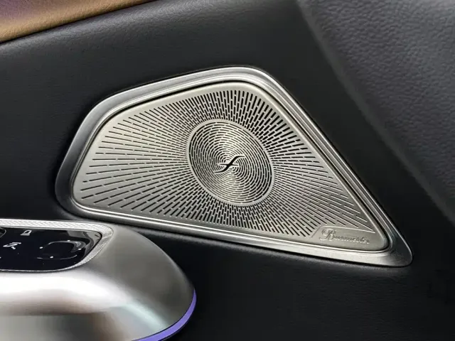 Mercedes-Benz Mercedes-Benz E-Class 2025 Facelift E 300 L Luxury — Фото автомобиля 30