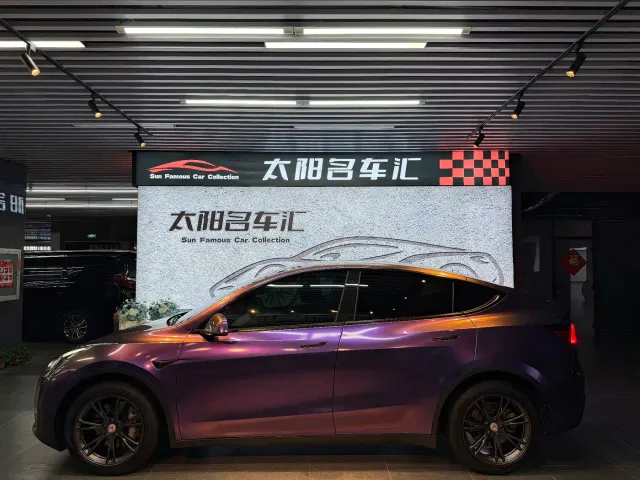Tesla Model Y — Фото автомобиля 5