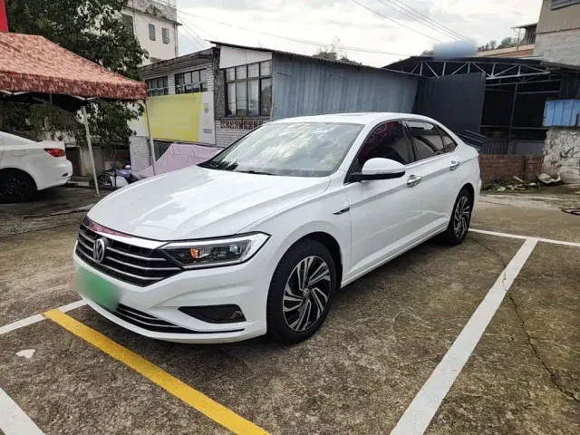 Фотография автомобиля — Volkswagen Sagitar