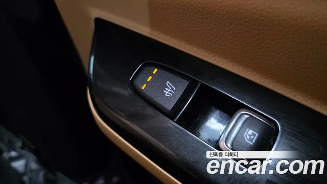 Kia Canival Carnival 4 поколение Дизель 9 мест Signature — Фото автомобиля 2