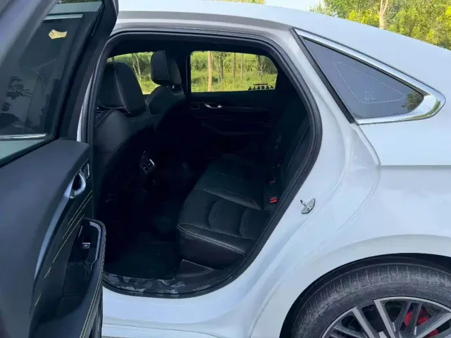 Geely Xingrui — Фото автомобиля 10