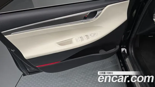 Hyundai Grandeur (New) Hybrid — Фото автомобиля 13
