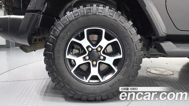 Jeep Wrangler JL — Фото автомобиля 21