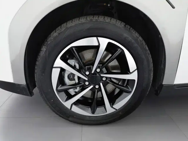 GAC Aion Y — Фото автомобиля 17