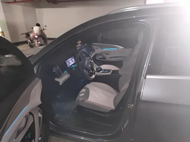 BYD Song Pro — Фото автомобиля 12