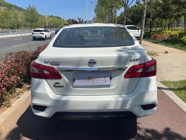 Nissan Sylphy — Фото автомобиля 5