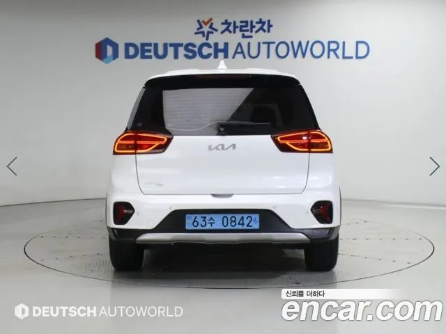 Kia Niro — Фото автомобиля 3