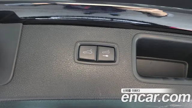 Porsche Macan — Фото автомобиля 22