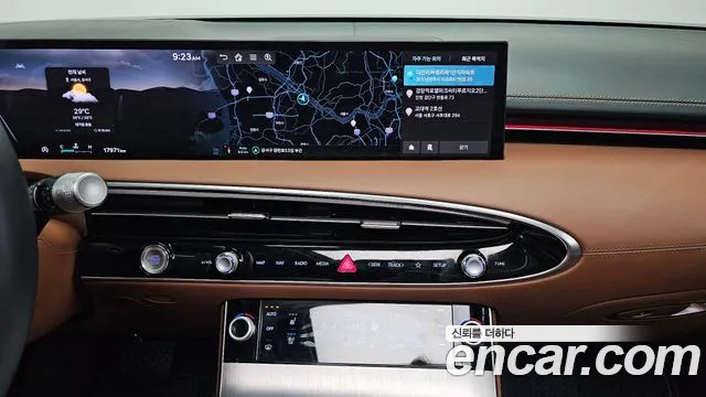 Genesis GV70 2.5T Бензин AWD — Фото автомобиля 12