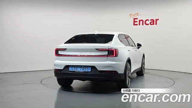 Polestar Polestar 2 — Фото автомобиля 4