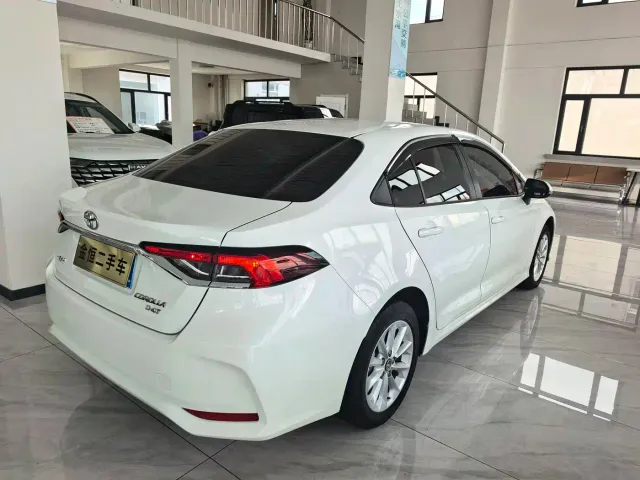 Toyota Corolla — Фото автомобиля 6
