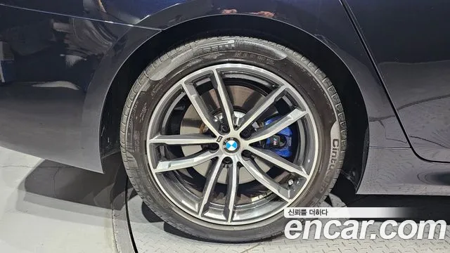 BMW 5 Series G30 — Фото автомобиля 5