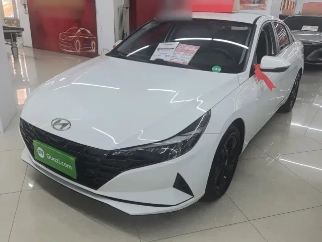 Фотография автомобиля — Hyundai Elantra