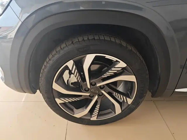 Geely Xingyue L — Фото автомобиля 22