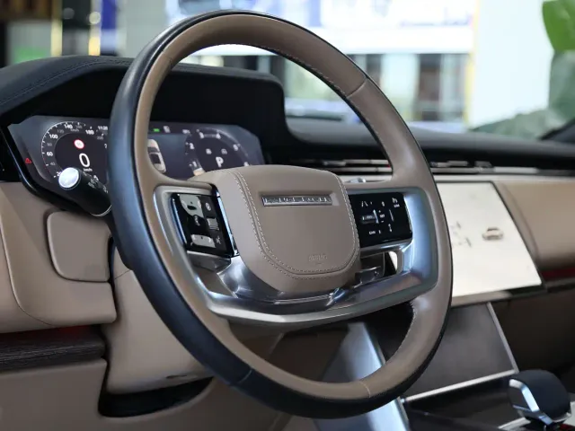 Land Rover Range Rover — Фото автомобиля 10