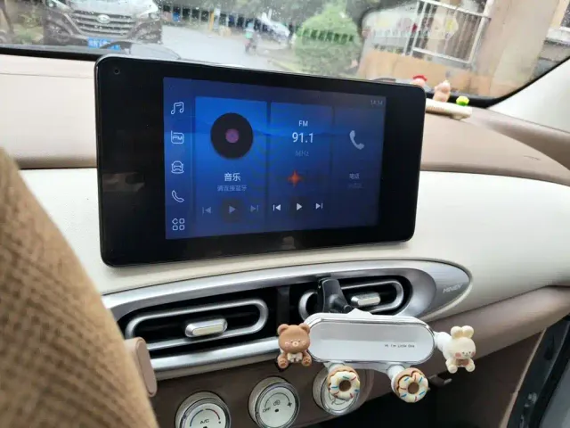 Wuling Hongguang Mini EV — Фото автомобиля 14