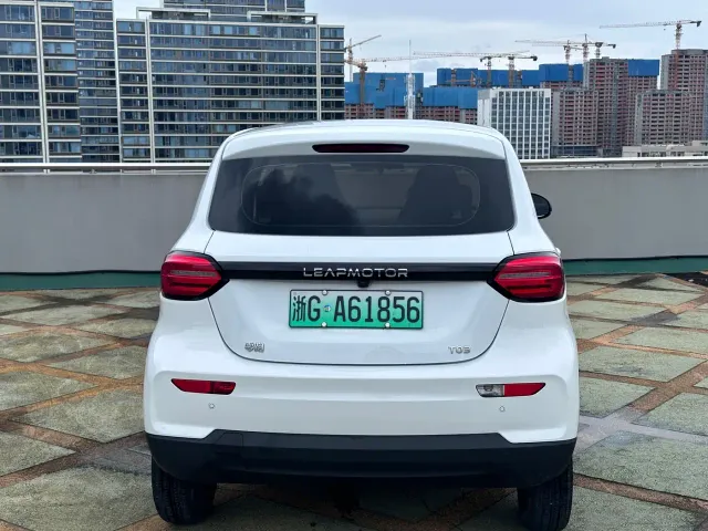 Leapmotor T03 — Фото автомобиля 6