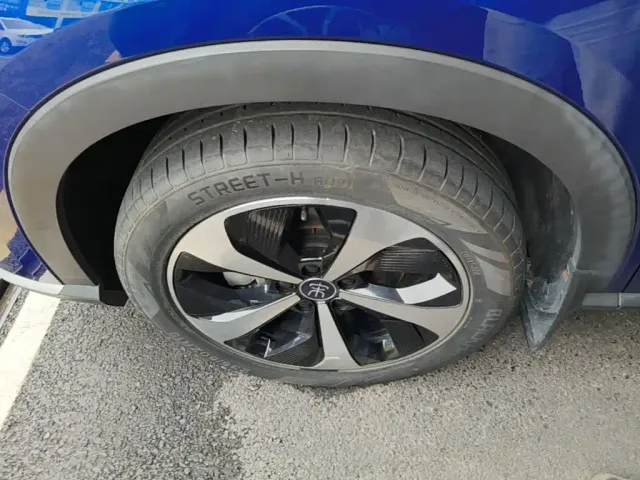 BYD Song PLUS — Фото автомобиля 22