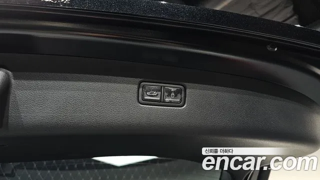 Genesis GV80 — Фото автомобиля 27