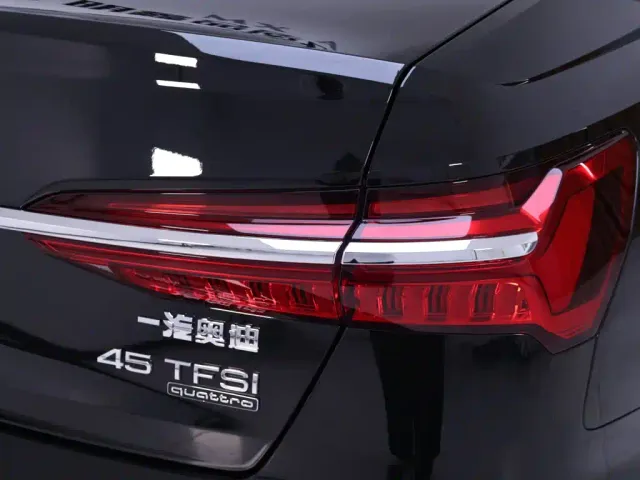 Audi A6L — Фото автомобиля 9