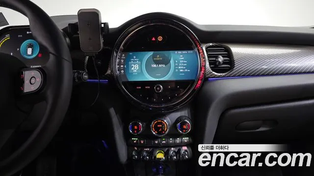 Mini Cooper — Фото автомобиля 14