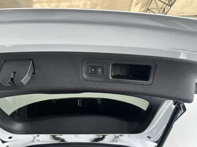 BYD Song L DM-i — Фото автомобиля 17