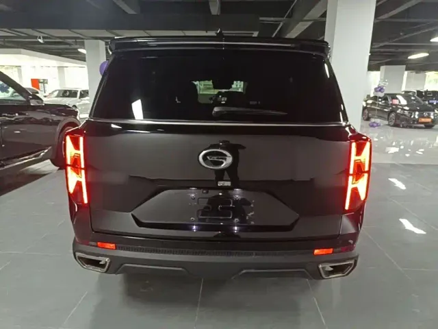 GAC Trumpchi GS8 — Фото автомобиля 5