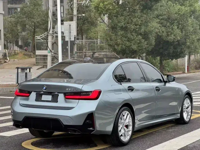 BMW 3 Series — Фото автомобиля 9