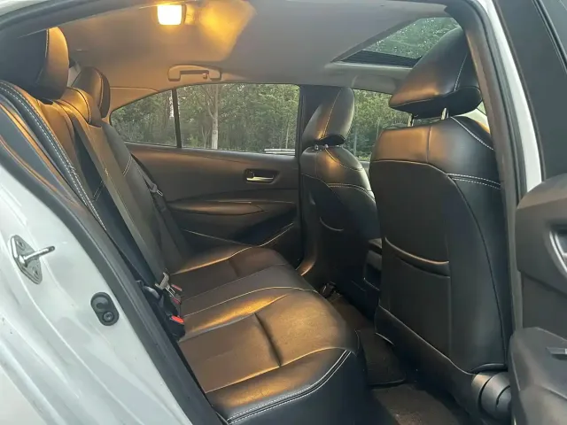 Toyota Corolla — Фото автомобиля 10