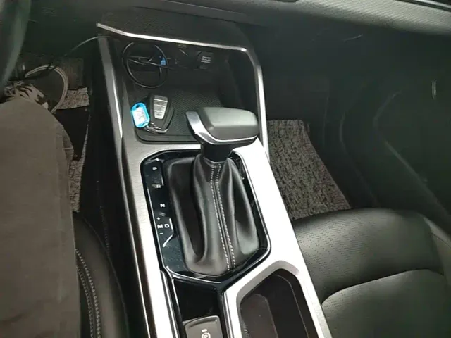 Geely Emgrand — Фото автомобиля 13
