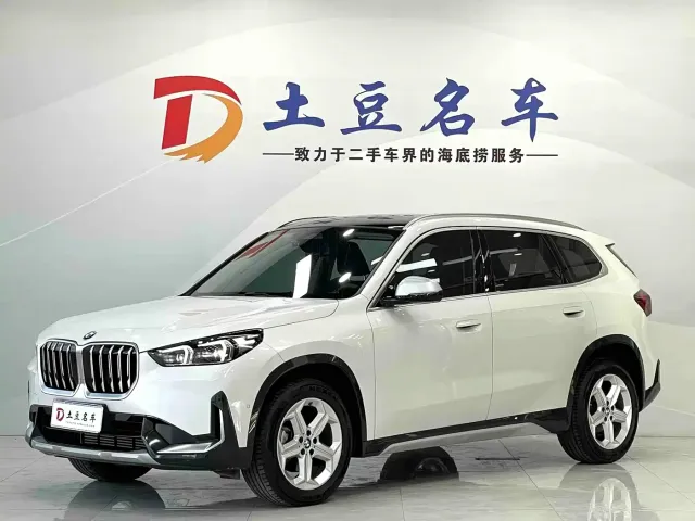 Фотография автомобиля — BMW X1