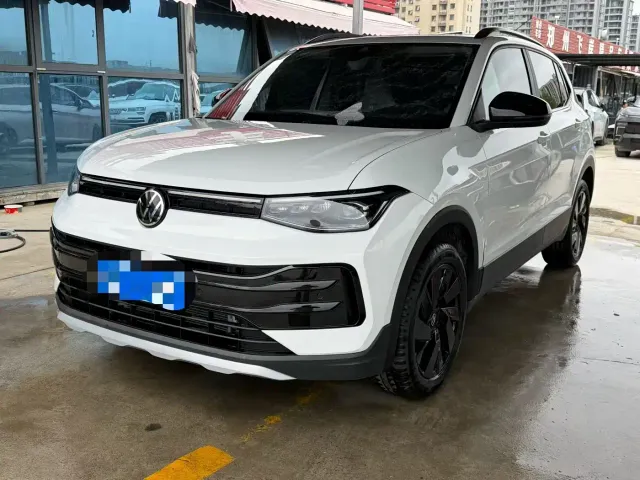 Фотография автомобиля — Volkswagen Tharu