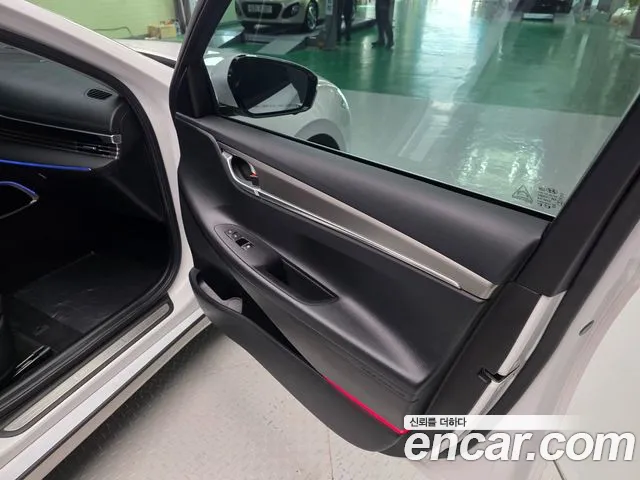 Hyundai Grandeur Grandeur (New) — Фото автомобиля 11