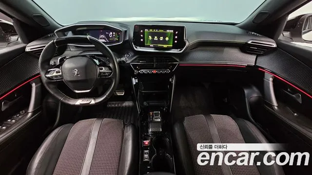Peugeot 2008 — Фото автомобиля 2