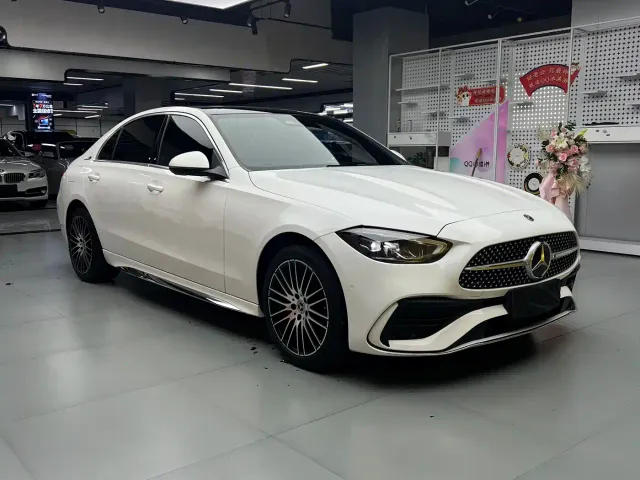 Mercedes-Benz C-Class — Фото автомобиля 3