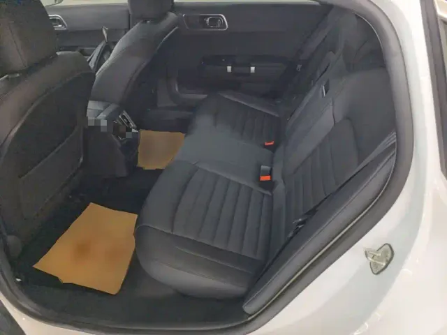 Citroen C6 — Фото автомобиля 16