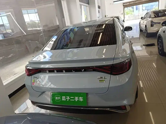Geely Emgrand L — Фото автомобиля 5