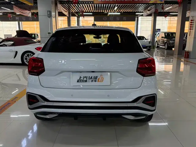 Audi Q2L — Фото автомобиля 8