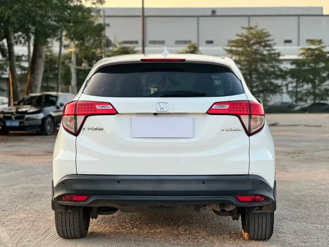 Honda Vezel — Фото автомобиля 16
