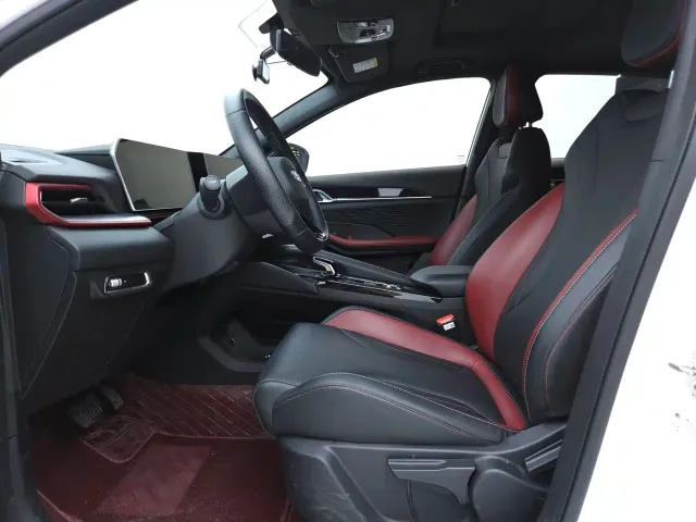Geely Binyue — Фото автомобиля 8